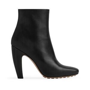 Bottega Veneta Canalazzo Ankle Boot in Black 40